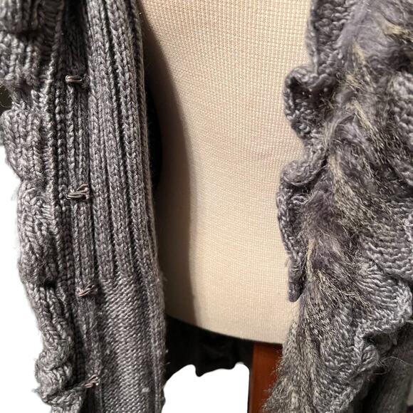 Dressbarn Gray Cable Knit Duster with Faux Fur Size Medium - Picture 3 of 7